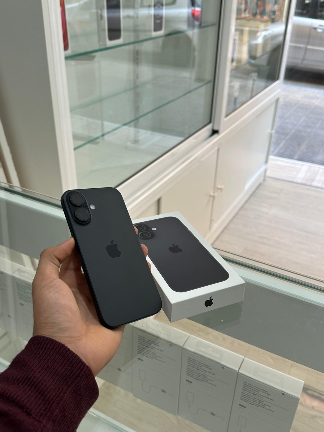 Apple iPhone 16 128GB Black