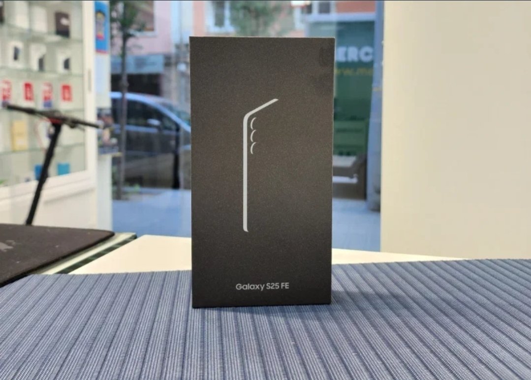 Samsung Galaxy S25 FE 256GB JetBlack
