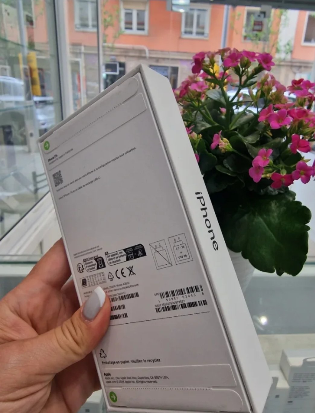 Apple iPhone 17e 256GB Black