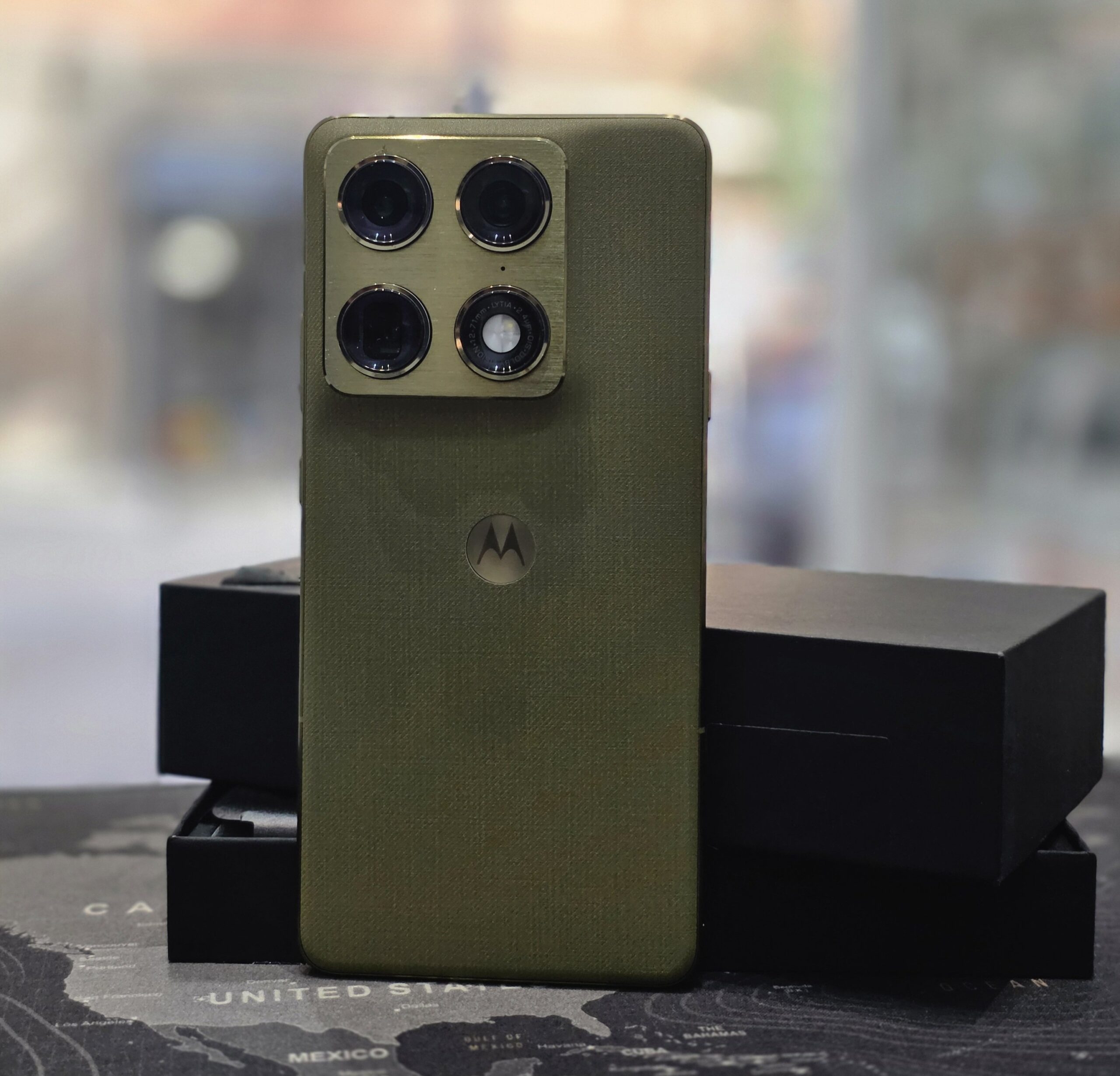 Motorola Signature 512GB + 16GB Verde