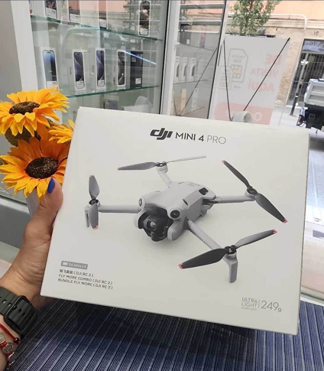 DJI MiNi 4 Pro Fly More Combo