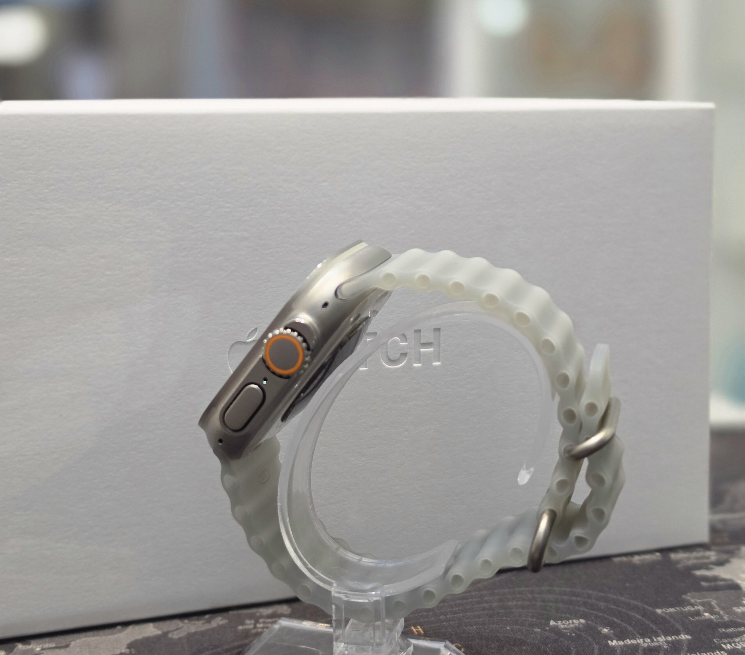Apple Watch Ultra 4 Titanium Natural Trn Gray Ocean Band